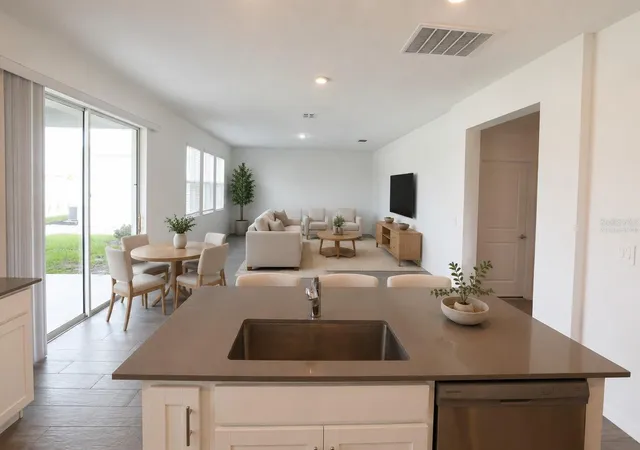 Photo 3 of Single family home for sale at 2587 Runners Cir, Clermont, FL 34714 | MLS# O6434060 | Listing updated on 2026-09-14