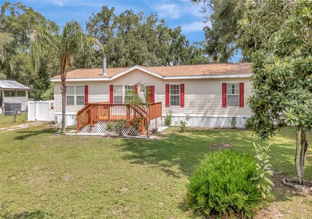 Photo 3 of Manufactured home for sale at 2716 Seminole Trl, Leesburg, FL 34748 | MLS# O6434071 | Listing updated on 2026-10-08