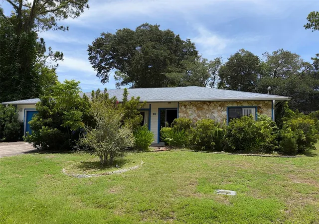 Photo 1 of Single family home for sale at 20 Woodbury Dr, Palm Coast, FL 32164 | MLS# V4950761 | Listing updated on 2026-09-14
