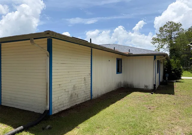 Photo 3 of Single family home for sale at 20 Woodbury Dr, Palm Coast, FL 32164 | MLS# V4950761 | Listing updated on 2026-09-14