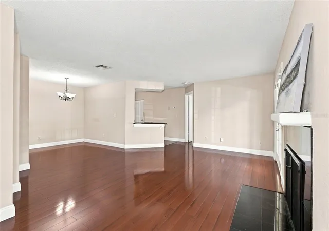 Photo 4 of Condo for sale at 2550 N Alafaya Trl #12104, Orlando, FL 32826 | MLS# O6434103 | Listing updated on 2026-09-21