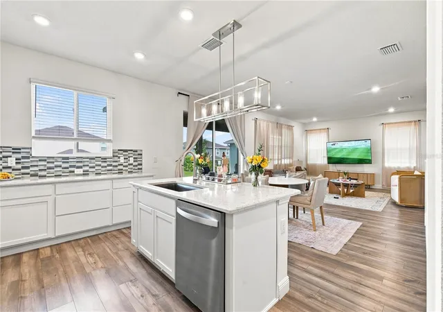 Photo 3 of Single family home for sale at 9436 Pinewood Point Pl, Seffner, FL 33584 | MLS# TB8539506 | Listing updated on 2026-09-22
