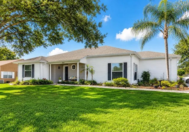 Photo 3 of Single family home for sale at 6004 Sanderling Dr, Lakeland, FL 33809 | MLS# P4939613 | Listing updated on 2026-10-09