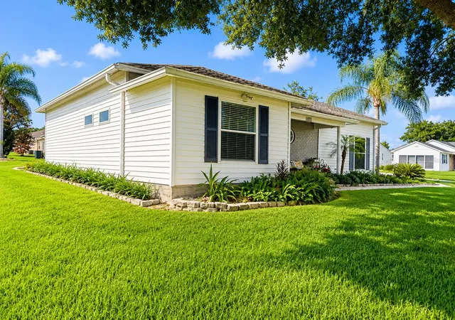 Photo 4 of Single family home for sale at 6004 Sanderling Dr, Lakeland, FL 33809 | MLS# P4939613 | Listing updated on 2026-10-09