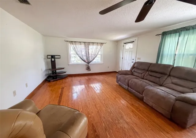 Photo 4 of Single family home for sale at 129 S Sparrow Point, Inverness, FL 34450 | MLS# OM730542 | Listing updated on 2026-09-12