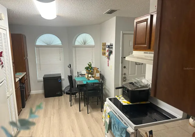 Listing Photo 4 - Condo for sale in building located at 3205 Sabal Palms Ct, KISSIMMEE, FL 34747 - Unit #B