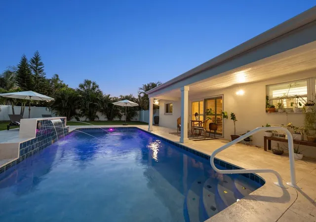 Photo 1 of Single family home for sale at 821 Jacaranda Dr, Largo, FL 33770 | MLS# TB8539558 | Listing updated on 2026-09-25