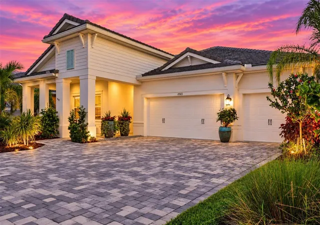 Photo 2 of Single family home for sale at 11565 Gleaming Ter, Venice, FL 34293 | MLS# N6145391 | Listing updated on 2026-10-05