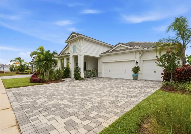 Photo 3 of Single family home for sale at 11565 Gleaming Ter, Venice, FL 34293 | MLS# N6145391 | Listing updated on 2026-10-05