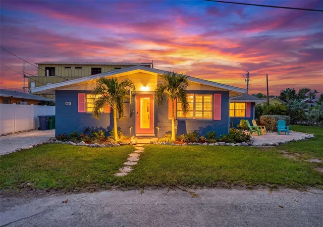 Photo 3 of Single family home for sale at 401 63rd Street, Holmes Beach, FL 34217 | MLS# A4703190 | Listing updated on 2026-09-14