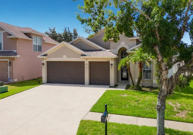 Photo 3 of Single family home for sale at 34434 Windknob Ct, Wesley Chapel, FL 33545 | MLS# TB8539636 | Listing updated on 2026-09-15