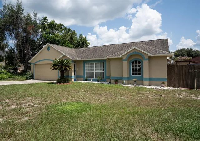 Photo 1 of Single family home for sale at 832 White Birch Ct, Orange City, FL 32763 | MLS# V4950777 | Listing updated on 2026-09-24