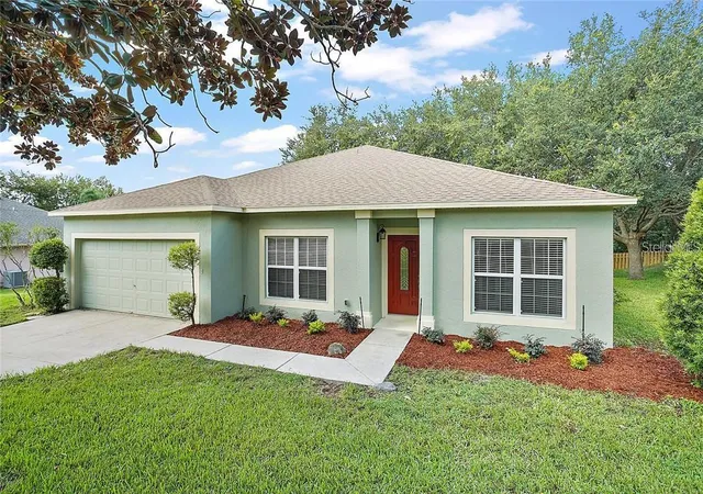 Photo 1 of Single family home for sale at 1306 Rain Forest Ln, Minneola, FL 34715 | MLS# O6434313 | Listing updated on 2026-10-04