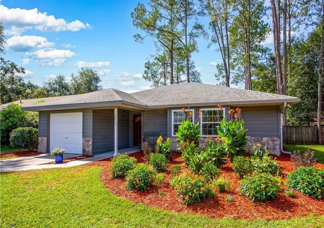 Photo 2 of Single family home for sale at 3733 Nw 62nd Pl, Gainesville, FL 32653 | MLS# GC542820 | Listing updated on 2026-09-22