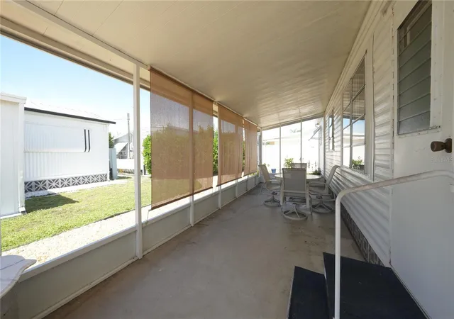 Photo 3 of Manufactured home for sale at 251 Southwinds Dr, Sarasota, FL 34231 | MLS# A4703297 | Listing updated on 2026-10-11