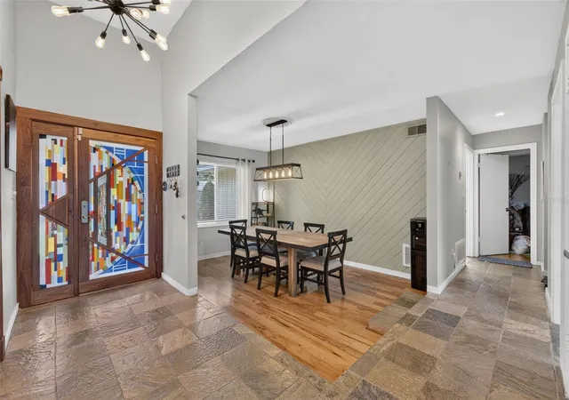 Photo 4 of Single family home for sale at 120 Slade Dr, Longwood, FL 32750 | MLS# O6434529 | Listing updated on 2026-09-11