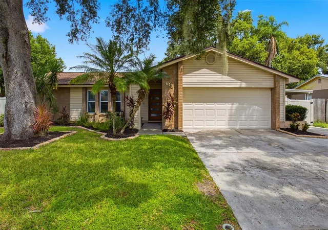 Photo 2 of Single family home for sale at 613 Pine Forest Dr, Brandon, FL 33511 | MLS# TB8540059 | Listing updated on 2026-09-24