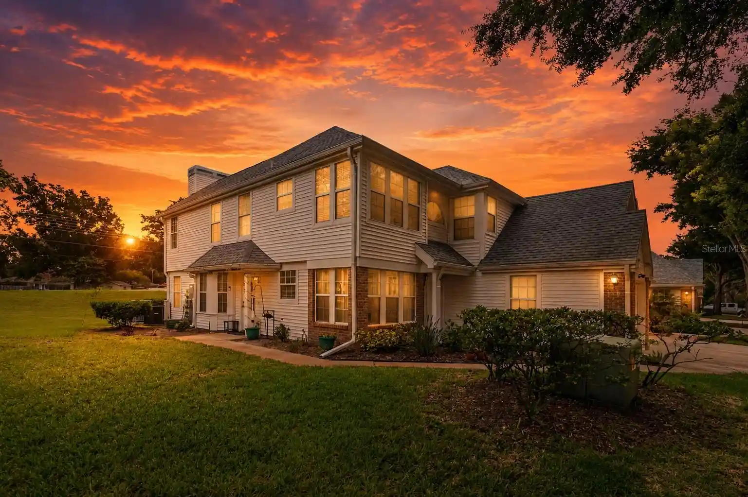 Listing Photo 1 - Condo for sale in 4807 Coachmans Dr located at 4807 Coachmans Dr, Orlando, FL 32812 - Unit #2402