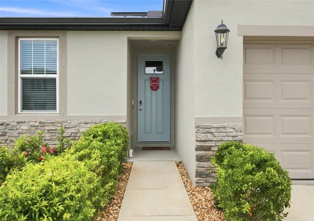Photo 3 of Single family home for sale at 152 Lazy Shore Dr, Nokomis, FL 34275 | MLS# A4703369 | Listing updated on 2026-09-10