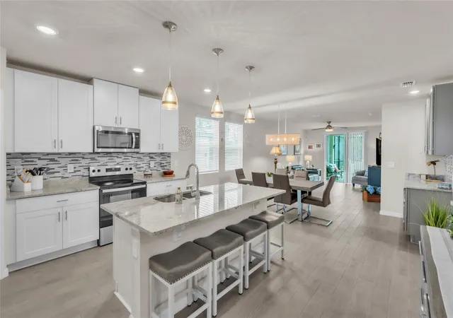 Photo 4 of Single family home for sale at 152 Lazy Shore Dr, Nokomis, FL 34275 | MLS# A4703369 | Listing updated on 2026-09-24