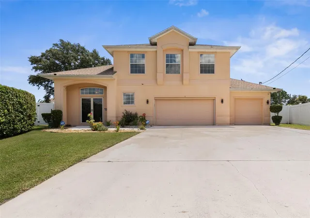 Photo 1 of Single family home for sale at 7 Flint Pl, Palm Coast, FL 32137 | MLS# FC320793 | Listing updated on 2026-10-17