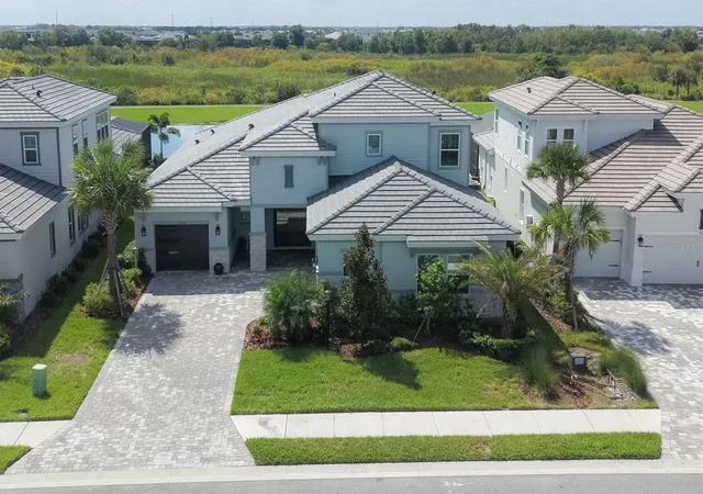 Photo 3 of Single family home for sale at 17122 Ranchside Pl, Bradenton, FL 34211 | MLS# A4703438 | Listing updated on 2026-10-23