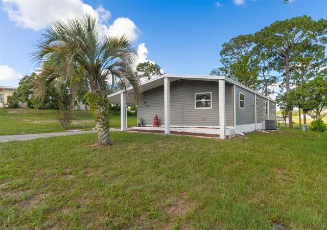Photo 3 of Manufactured home for sale at 7713 Moriah Ave, Brooksville, FL 34613 | MLS# TB8540442 | Listing updated on 2026-09-15