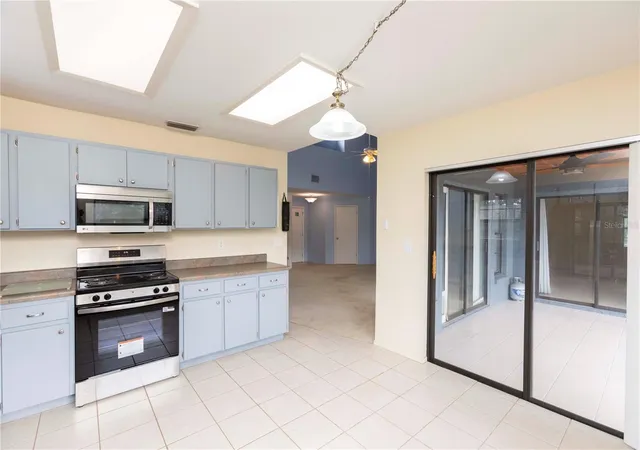 Photo 3 of Single family home for sale at 8900 Whistler Wy, Hudson, FL 34667 | MLS# W7888740 | Listing updated on 2026-09-12