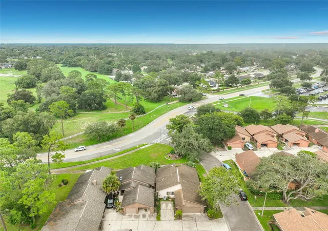 Photo 2 of Townhouse for sale at 250 Raintree Dr, Casselberry, FL 32707 | MLS# O6434960 | Listing updated on 2026-09-11