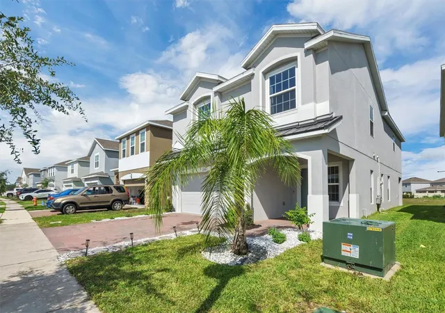 Photo 2 of Single family home for sale at 1250 Is Slough Ln, Davenport, FL 33837 | MLS# P4939640 | Listing updated on 2026-09-23