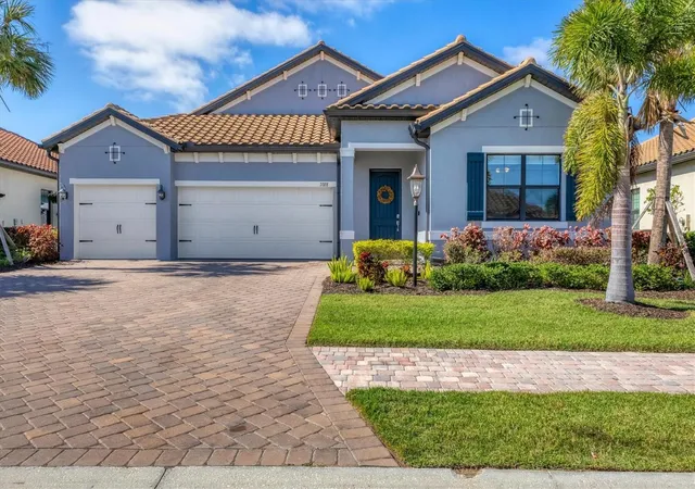 Photo 3 of Single family home for sale at 7028 Highgate Ln, Bradenton, FL 34202 | MLS# A4703508 | Listing updated on 2026-10-13