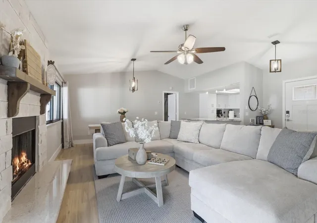Photo 2 of Single family home for sale at 11271 W Coral Ct, Crystal River, FL 34429 | MLS# TB8540655 | Listing updated on 2026-09-30