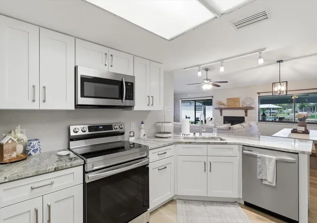 Photo 3 of Single family home for sale at 11271 W Coral Ct, Crystal River, FL 34429 | MLS# TB8540655 | Listing updated on 2026-09-30