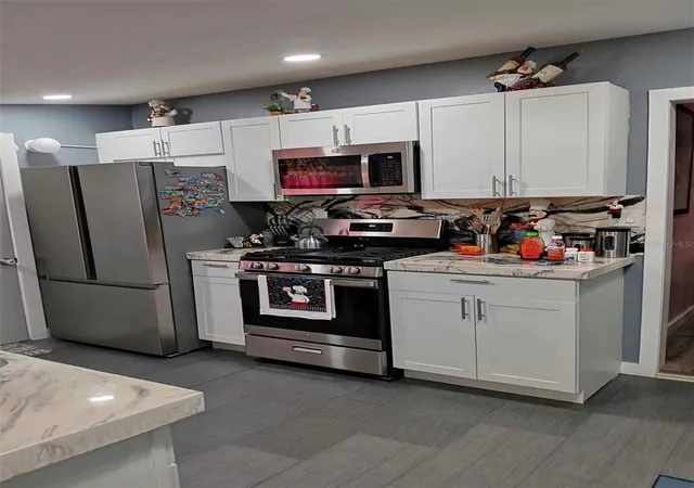 Photo 3 of Single family home for sale at 503 Earl St, Daytona Beach, FL 32118 | MLS# O6435116 | Listing updated on 2026-09-15