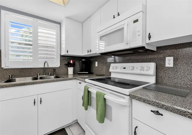 Photo 3 of Condo for sale at 1730 Manasota Beach Rd #115, Englewood, FL 34223 | MLS# C7529798 | Listing updated on 2026-10-01