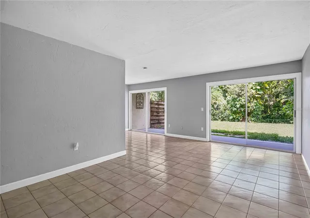Photo 4 of Condo for sale at 1125 Longfellow Way #125-B, Sarasota, FL 34243 | MLS# A4703569 | Listing updated on 2026-09-14