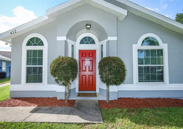 Photo 3 of Single family home for sale at 412 Horizon Dr, Winter Springs, FL 32708 | MLS# O6435319 | Listing updated on 2026-09-27
