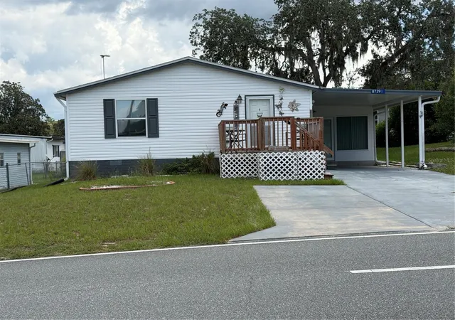 Photo 2 of Manufactured home for sale at 8739 Highpoint Blvd, Brooksville, FL 34613 | MLS# W7888776 | Listing updated on 2026-10-13