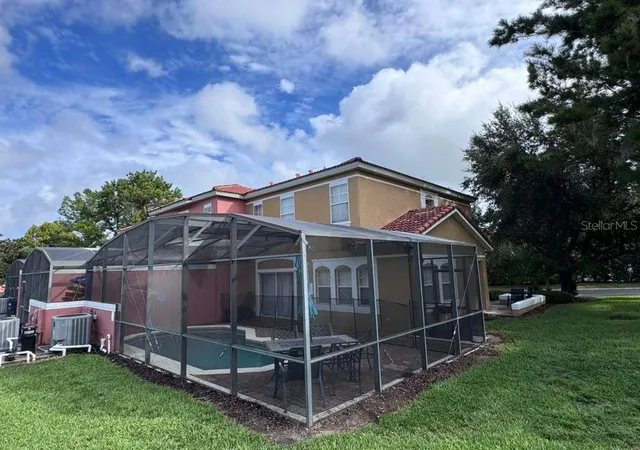 Photo 3 of Townhouse for sale at 3050 Secret Lake Dr, Kissimmee, FL 34747 | MLS# O6435405 | Listing updated on 2026-09-15