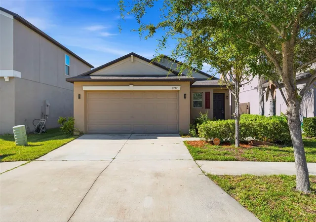 Photo 1 of Single family home for sale at 7227 Salt River Ave, Sun City Center, FL 33573 | MLS# TB8541023 | Listing updated on 2026-09-15