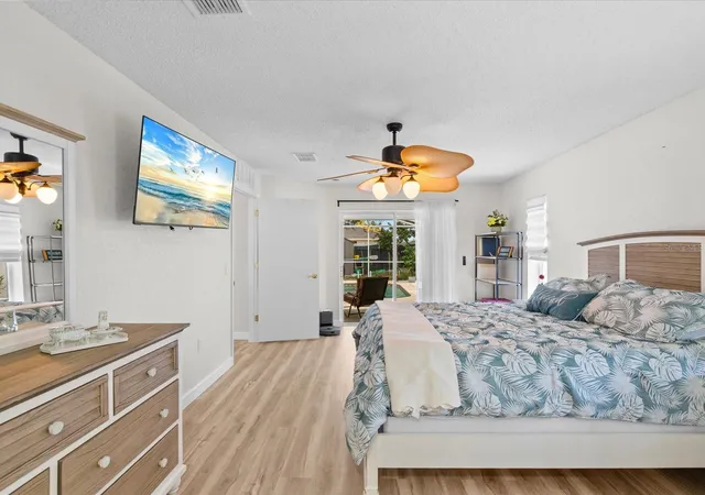 Photo 4 of Single family home for sale at 5733 Cactus Cir, Spring Hill, FL 34606 | MLS# W7888794 | Listing updated on 2026-09-24
