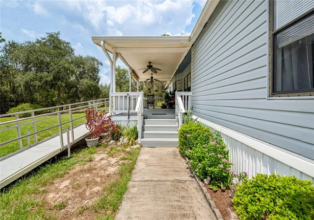Photo 3 of Manufactured home for sale at 6863 Deer Springs Rd, Keystone Heights, FL 32656 | MLS# GC542905 | Listing updated on 2026-09-11
