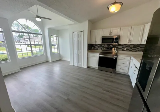 Photo 3 of Single family home for sale at 2784 Falling Tree Cir, Orlando, FL 32837 | MLS# O6435486 | Listing updated on 2026-10-02