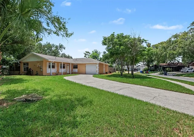 Photo 1 of Single family home for sale at 603 Highview Ter S, Brandon, FL 33510 | MLS# O6435499 | Listing updated on 2026-09-10