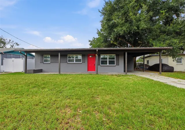 Photo 1 of Sale Pending at 4201 Monarch Dr, Orlando, FL 32812 | MLS# O6435511 | Listing updated on 2026-09-15