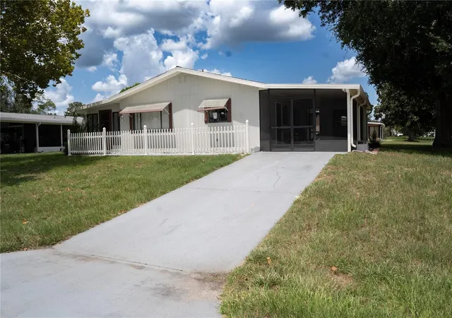 Manufactured home for sale at 9135 Sw 104Th Pl, OCALA, FL 34481 | MLS# OM730836