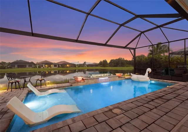 Photo 1 of Single family home for sale at 5060 Kiva Cir, Bradenton, FL 34211 | MLS# A4703723 | Listing updated on 2026-09-23