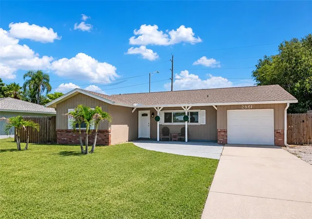 Photo 1 of Single family home for sale at 2861 Indianwood Dr, Sarasota, FL 34232 | MLS# A4703738 | Listing updated on 2026-10-06