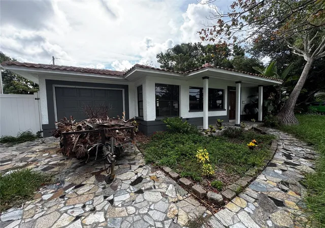 Photo 2 of Single family home for sale at 3249 54th St N, St Petersburg, FL 33710 | MLS# O6435706 | Listing updated on 2026-10-08