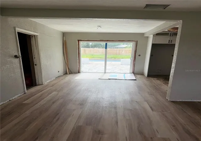 Photo 4 of Single family home for sale at 3249 54Th St N, St Petersburg, FL 33710 | MLS# O6435706 | Listing updated on 2026-10-08